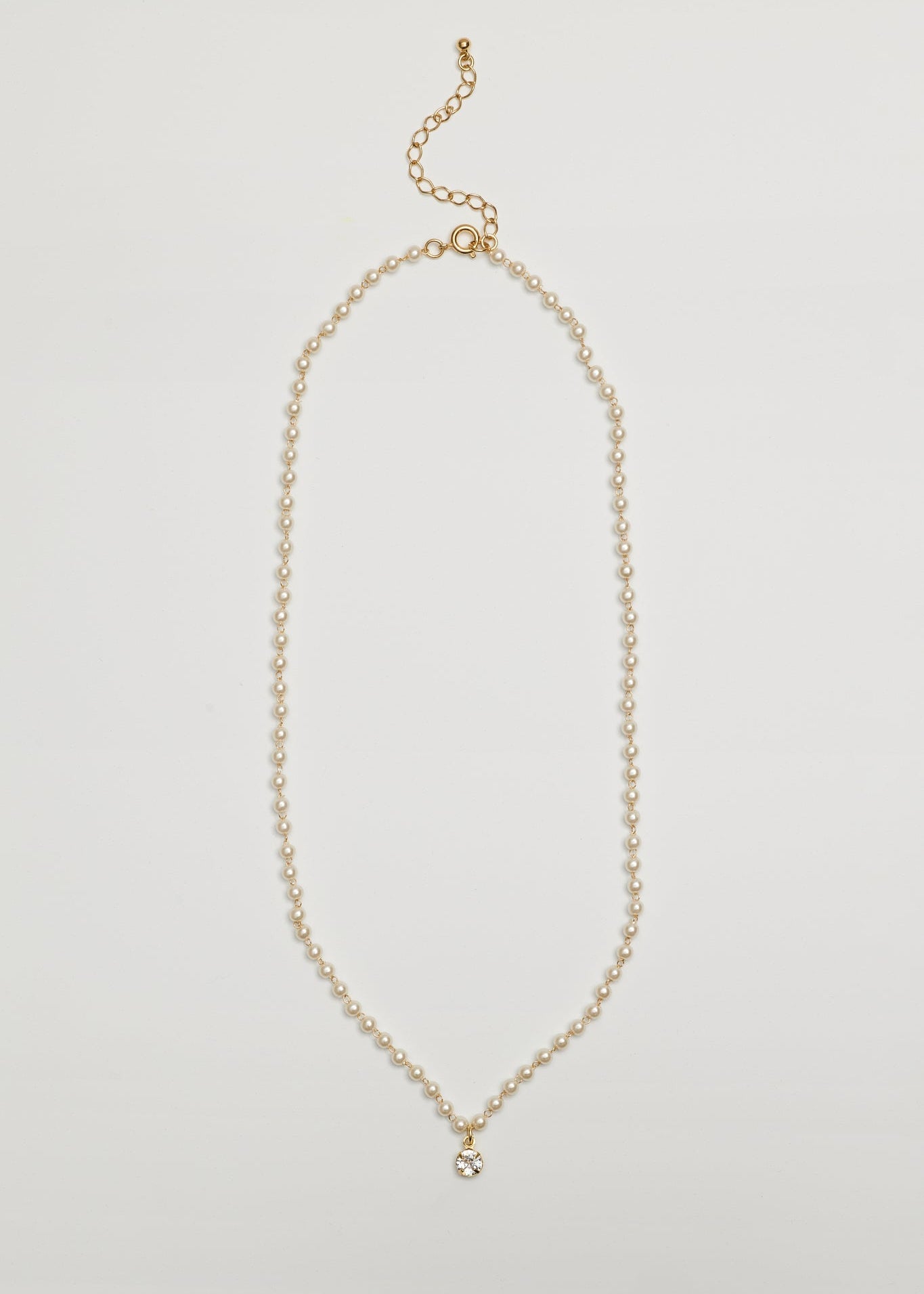 Elegant Sparkle Pearl Necklace