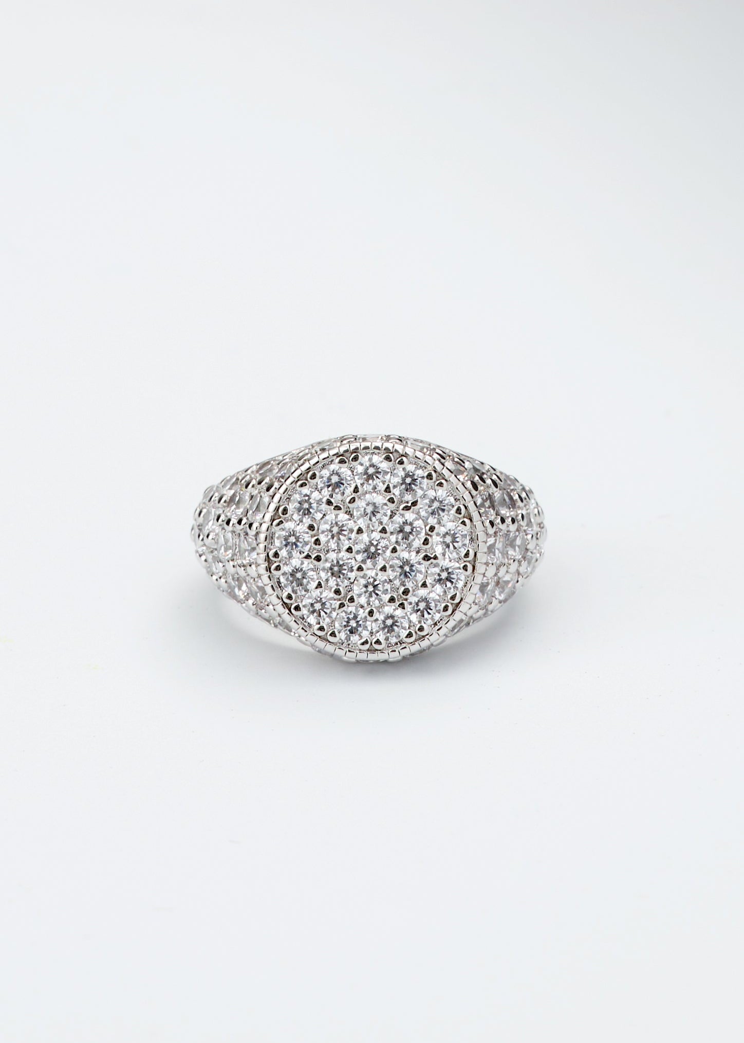 Luminous Pavé Signet