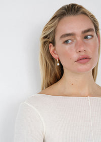 Solitaire Dangle Huggies