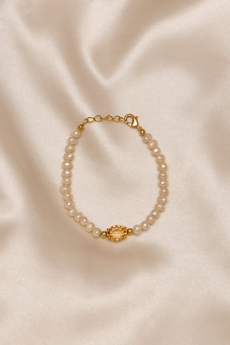 Constance Pearl Bracelet