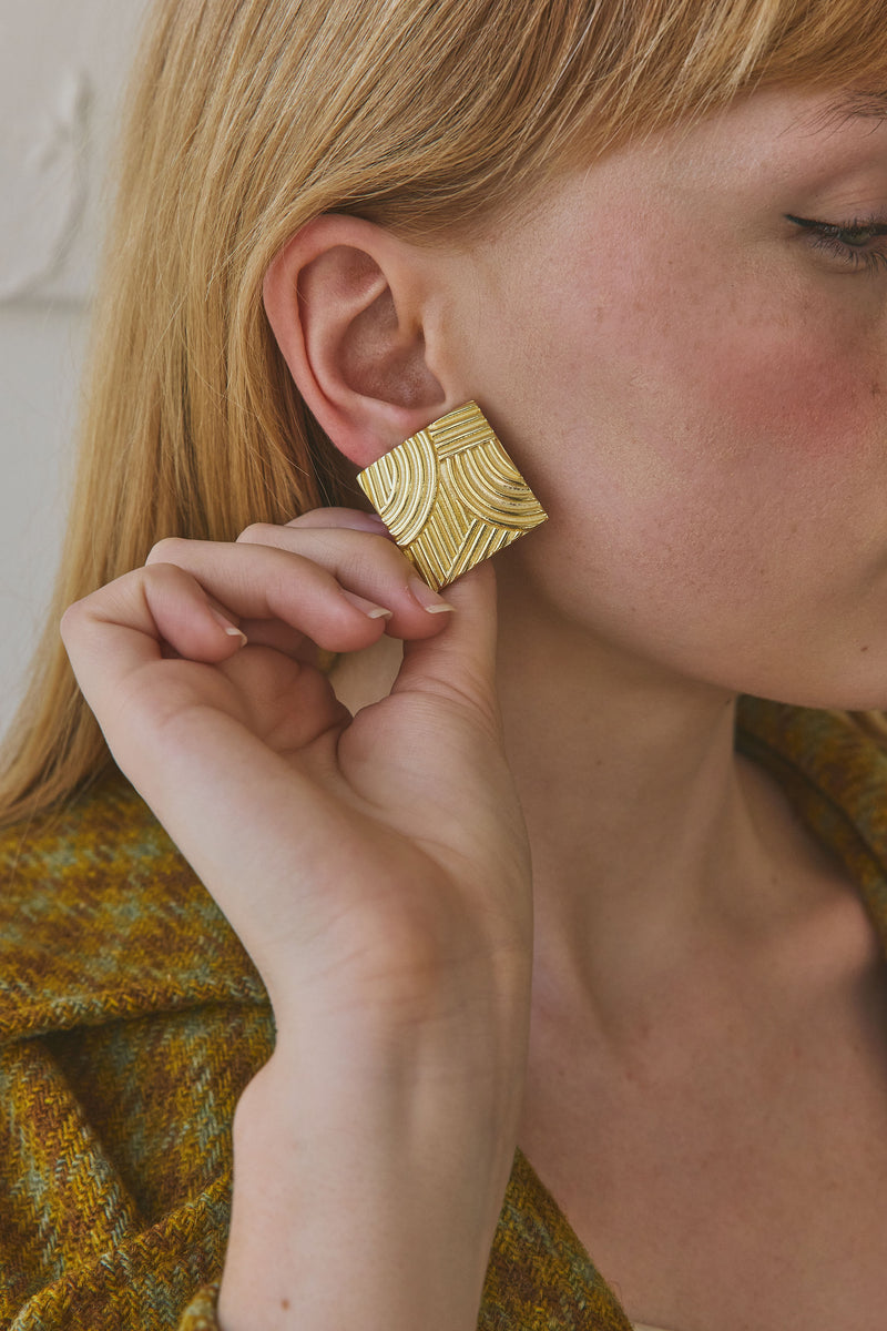 Soleil Square Studs