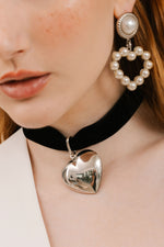 Alessandra Pearl Heart Earrings