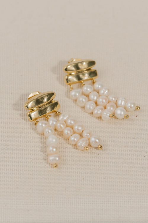 Matilda Pearl Earrings